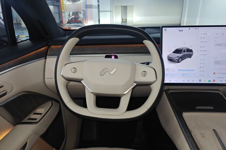 Used ONVO Luxeed L90 2025 Model—Ultra Six-Seater Version