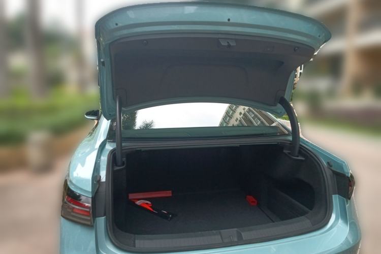 Used Volkswagen Passat 2025 Pro 380TSI Starry Dragon Luxury Edition Trunk