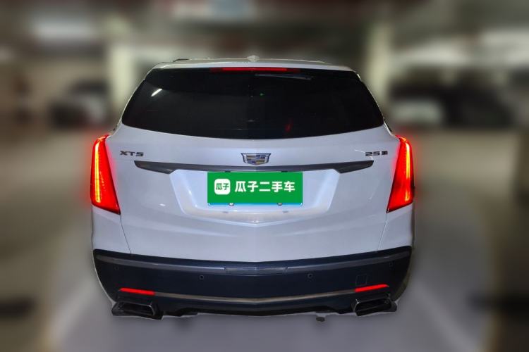 Used Cadillac XT5 2018 25T Luxury Model Rear