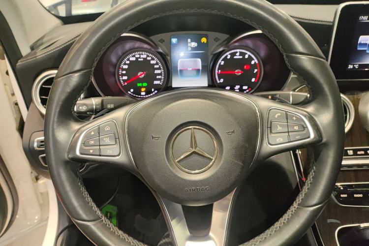 Used Mercedes-Benz C-Class 2015 Facelift C 200 L
