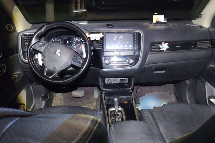 Used Mitsubishi Outlander 2018 2.4L 4x4 Elite Edition 5 Seats
