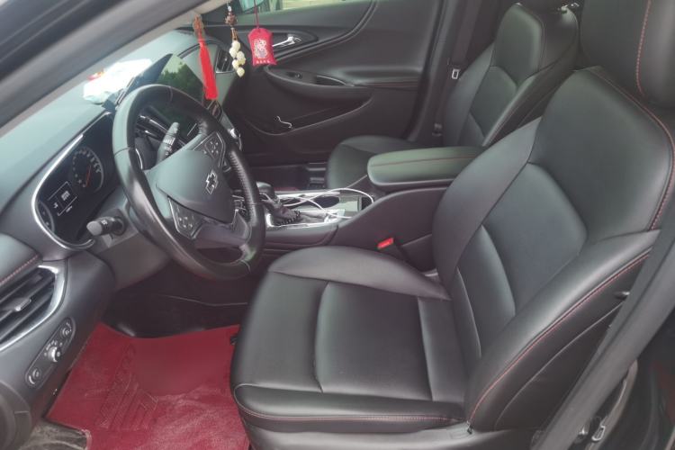 Used Chevrolet Malibu XL 2022 Redline 550T Automatic Sport Edition Left Front Seat