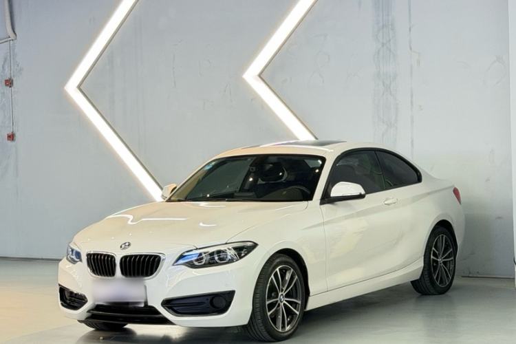 Used BMW 2 Series (Import) 2018 220i Sport Design Package