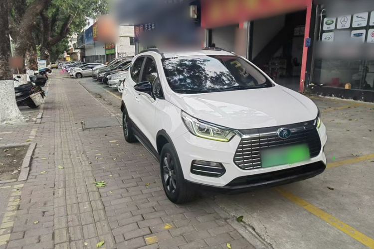 Used BYD Yuan New Energy 2018 EV360 Smart Connect Cool Edition Exterior 2