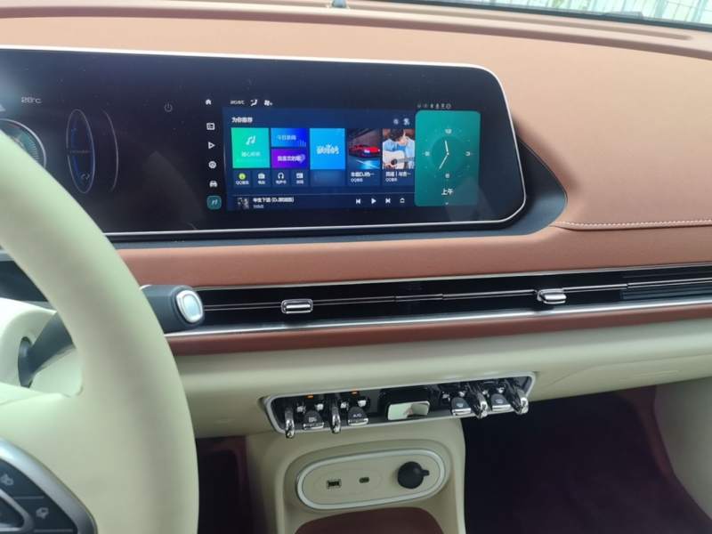 Used ORA Good Cat 2024 401 km Luxury Version 126 kW — 4