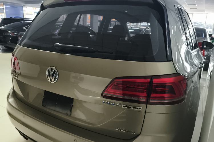 Used Volkswagen Golf Sportsvan 2016 230TSI Automatic Luxury Version