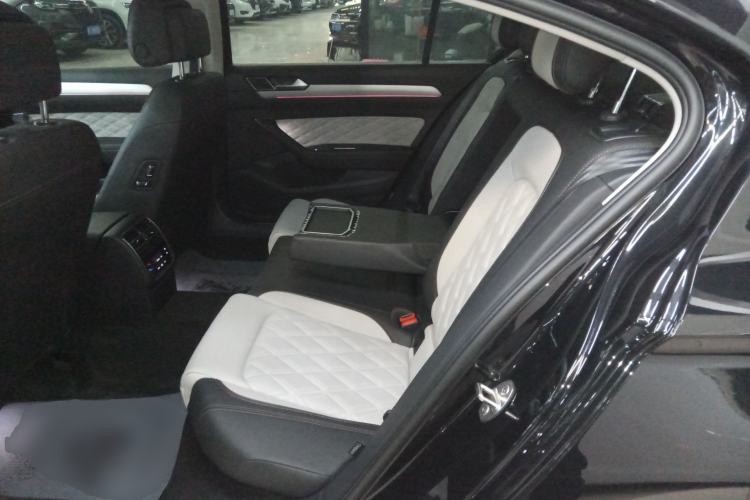 Used Volkswagen Magotan 2023 2 Million Units Commemorative Edition 330TSI DSG Luxury Version