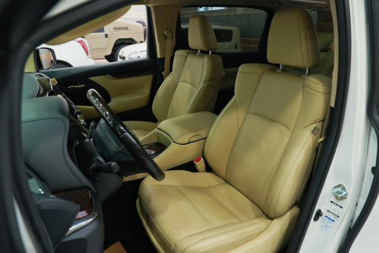 Used Toyota Alphard 2020 Dual-Engine 2.5L Luxury Edition
