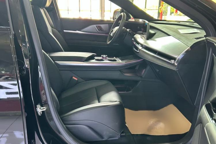 Used Cadillac XT5 2025 2.0T Luxury Version