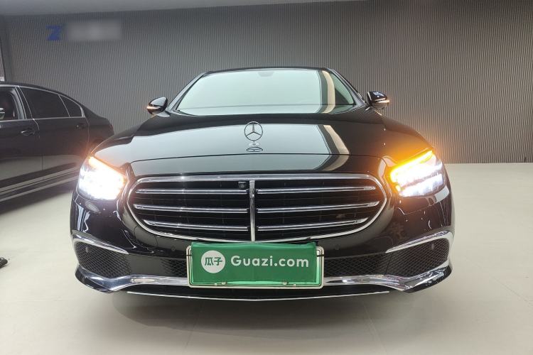 Used Mercedes-Benz E-Class New Energy 2022 E 350 e L Plug-in Hybrid Sports Sedan
