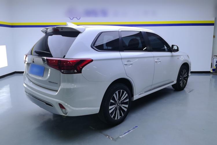 Used Mitsubishi Outlander 2021 Revised Version 2.0L Two-Wheel Drive Comfort Edition 5 Seats Rear Right 45 Deg