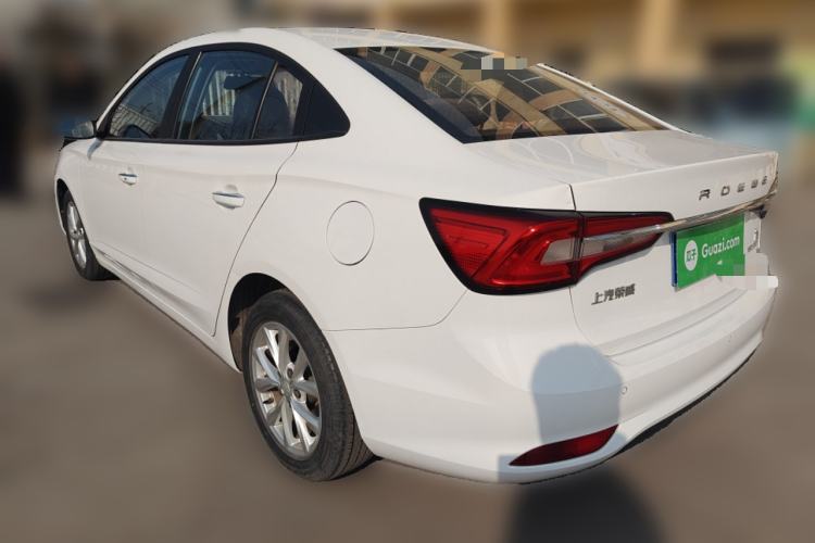 Used Roewe i5 2020 1.5L Manual 4G Connect Luxury Edition