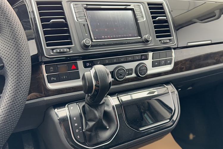 Used Volkswagen Multivan 2017 2.0 TSI Two-Wheel Drive Luxury Edition 7 Seats