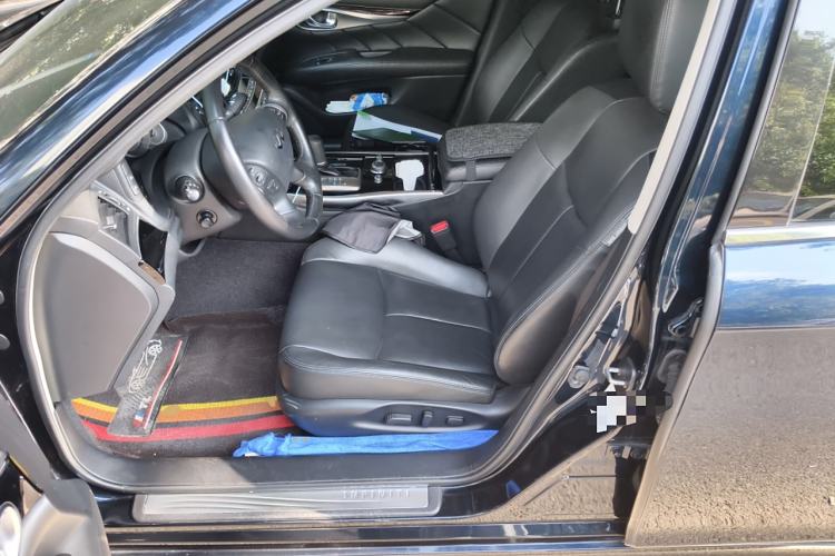 Used Infiniti Q70 2017 Q70L 2.5L Elite Edition Left Front Seat