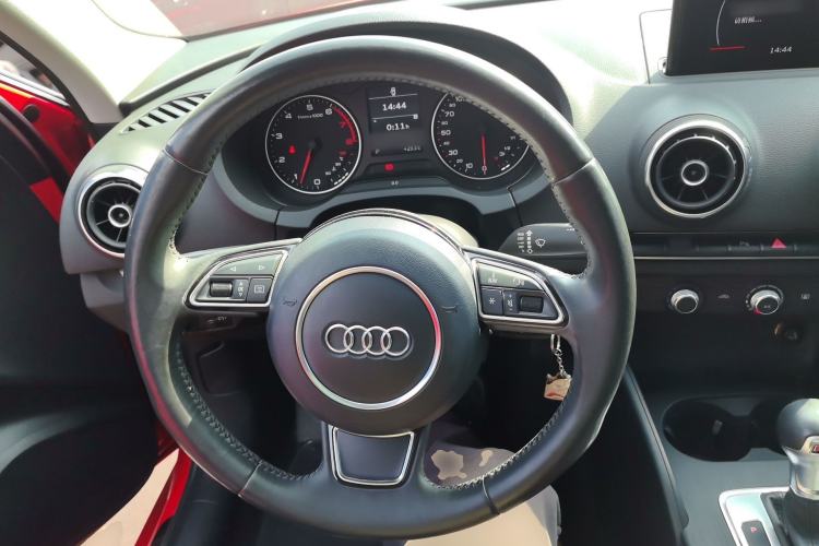 Used Audi A3 2014 Limousine 35 TFSI Automatic Fashion Model