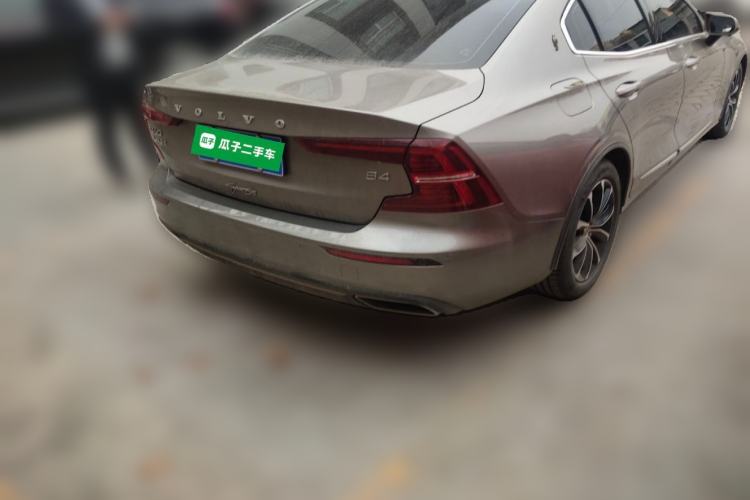 Used Volvo S60 2022 B4 Zhiyi Luxury Edition