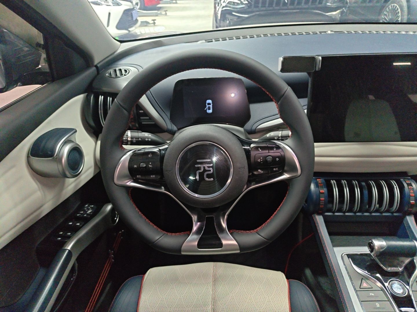 BYD Yuan PLUS 2022 510 km Luxury Version — снимка 13