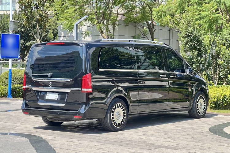 Used Mercedes-Benz V-Class 
