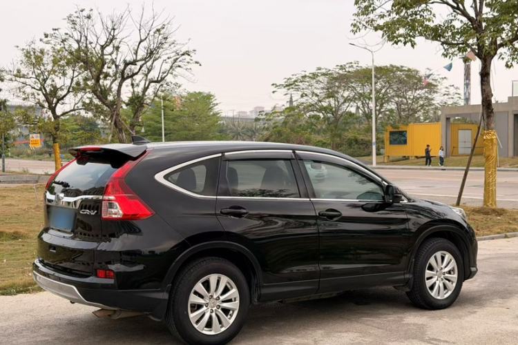 Used Honda CR-V 2016 2.0L Two-Wheel Drive Classic Edition
