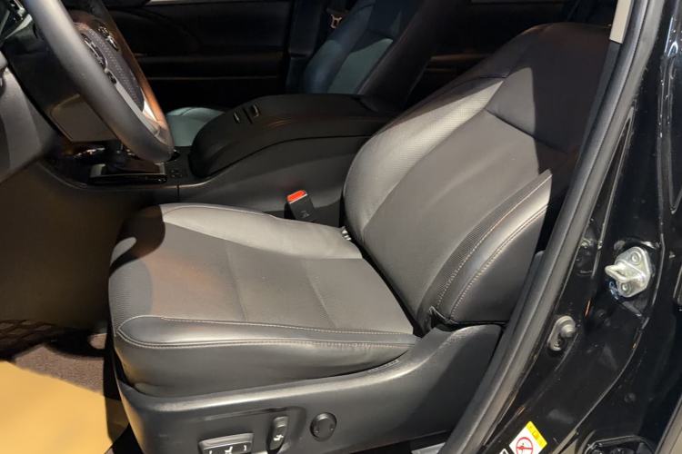 Used Toyota Highlander 2021 2.0T Four-Wheel Drive Luxury Edition 7 Seats Left Front Seat