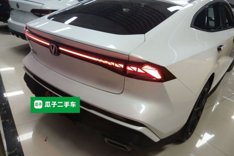 Used CHANGAN UNI-V 2024 1.5T Luxury Edition Rear
