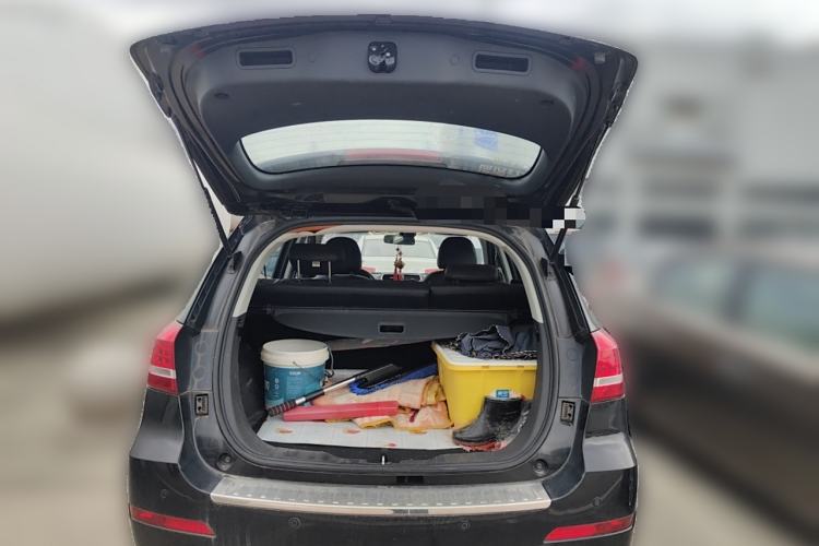 Used Haval H2 2014 1.5T Manual Two-Wheel Drive Elite Edition Trunk