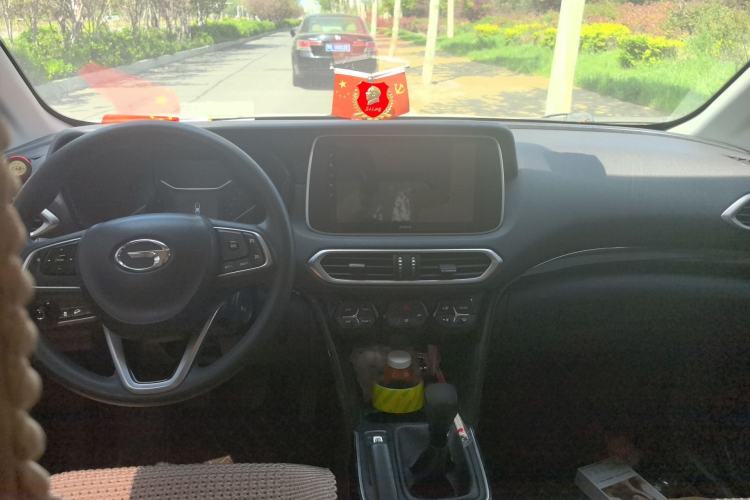 Used GAC Trumpchi GS4 2018 200T Manual Two-Wheel Drive Elite Edition Center Console