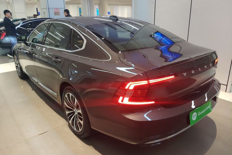 Used Volvo S90 2024 B5 Zhiyi Luxury Edition Exterior 2