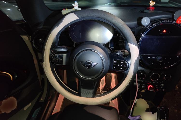 Used MINI 2022 1.5T COOPER CABRIO Classic Edition Steering Wheel