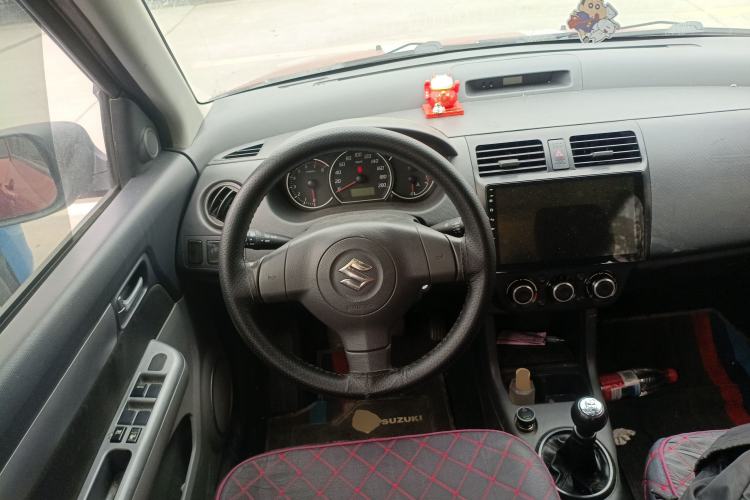 Used Suzuki Swift 2013 1.3L Manual Value Edition Steering Wheel
