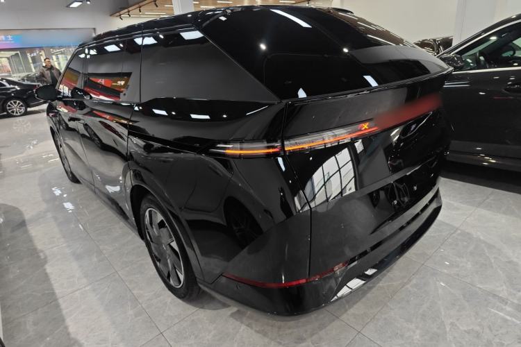 Used XPeng X9 2024 610 Long-Range Max
