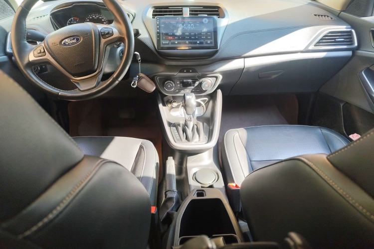 Used Ford Escort 2015 1.5L Automatic Fashion Model
