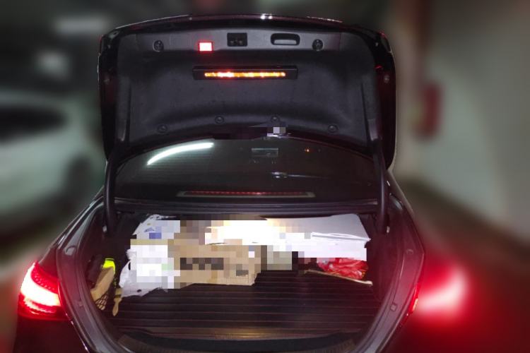 Used Mercedes-Benz E-Class New Energy 2021 E 350 e L Plug-in Hybrid Sedan Trunk