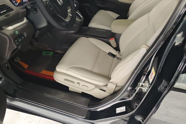 Used Honda CR-V 2013 2.4L two-wheel drive luxury version