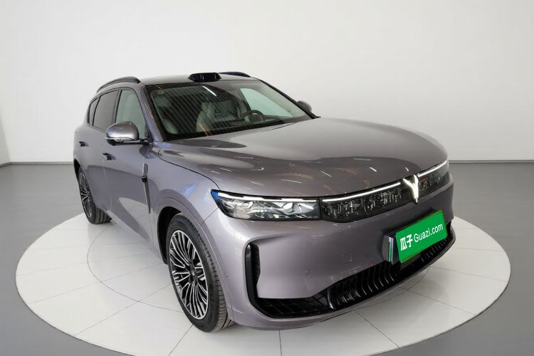 Used VOYAH FREE 2025 Model FREE+ Four-Wheel-Drive Qiankun Edition
