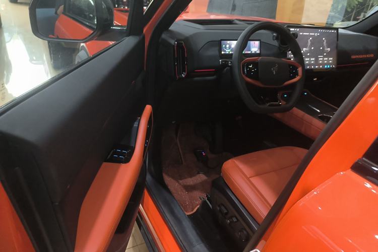 Used Ford Bronco 2026 Model Ink Diamond Range-Extended Driver Seat