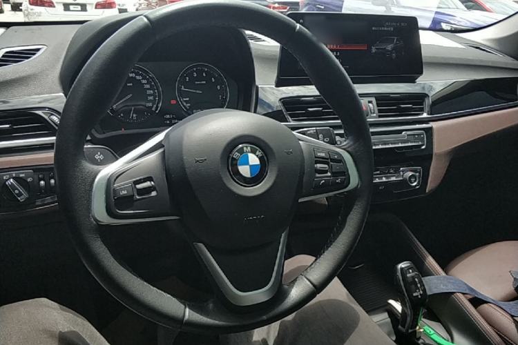 Used BMW X1 2020 sDrive25Li Leading Model
