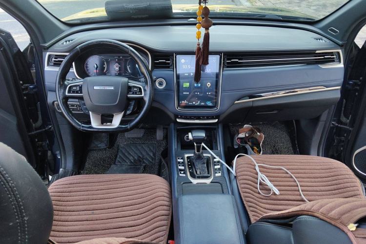 Used CHANGAN OSHAN COS1 2018 1.5T Automatic Smart 7-Seater Center Console