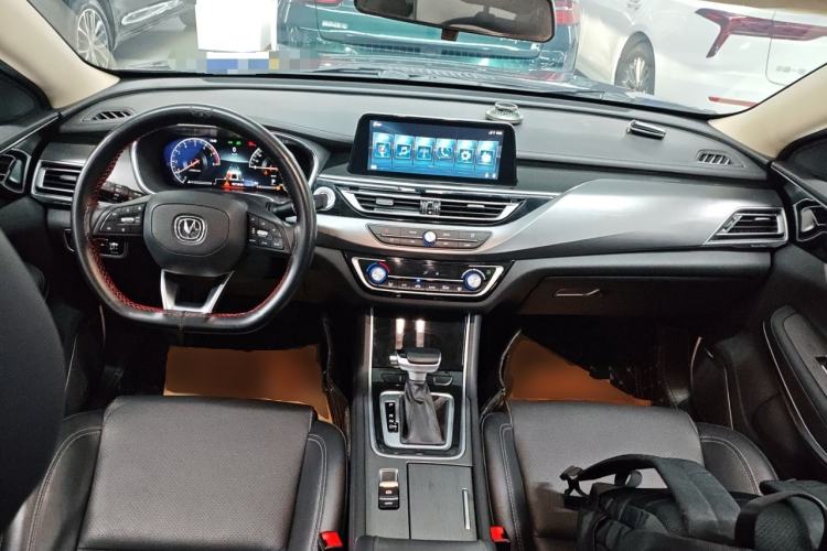 Used CHANGAN Ruicheng CC 2021 Blue Whale Edition 1.5T DCT Prestige Model Center Console