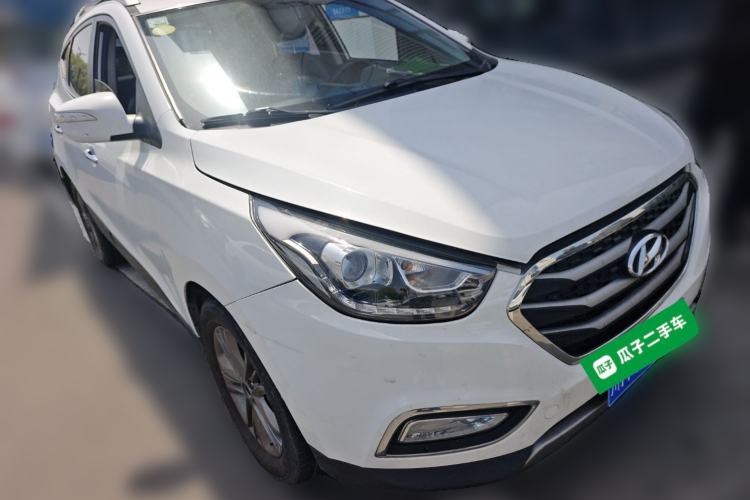 Used Hyundai ix35 2015 2.0L Automatic 2WD Smart Version China V Standard Front Right 45 Deg