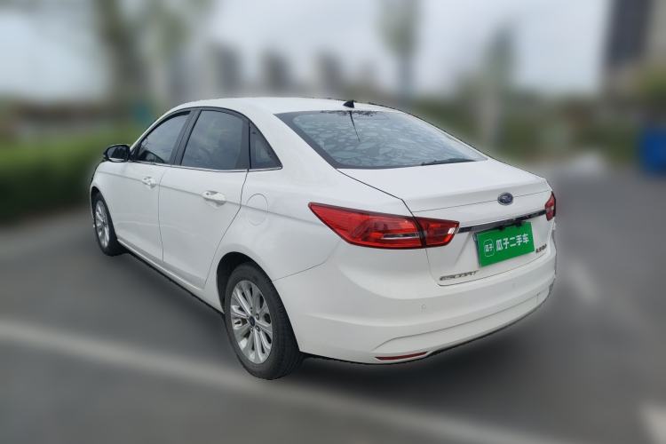 Used Ford Escort 2015 1.5L Automatic Fashion Model Rear Left 45 Deg