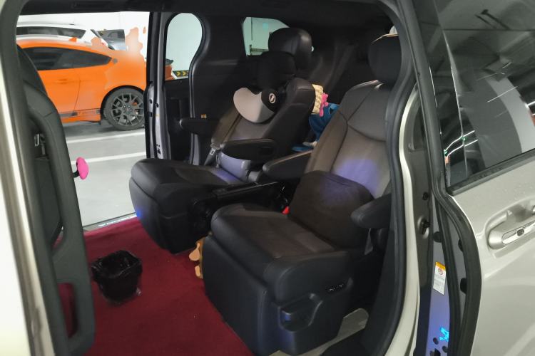 Used Toyota Sienna 2021 2.5L Hybrid Premium Edition