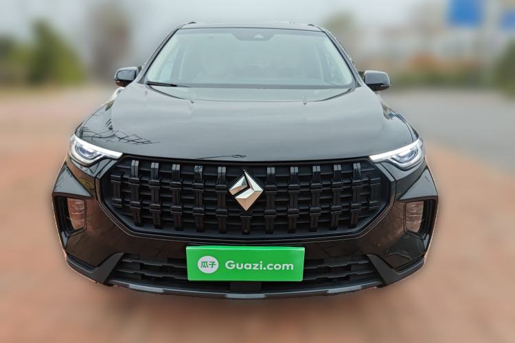 Used Baojun RS-7  Front