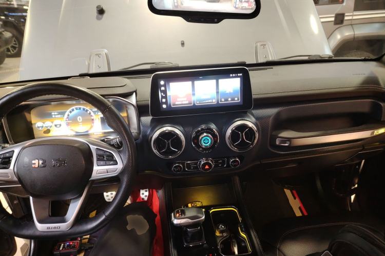 Used BAIC Off-Road BJ40 2021 2.0T Automatic Four-Wheel Drive Ring the Tower Champion Edition
