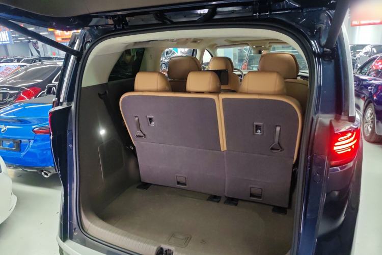 Used Denza D9 2022 EV 600 Four-Wheel Drive Flagship Model
