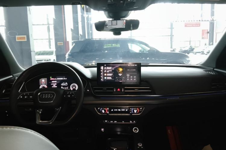 Used Audi Q5L 2023 40T Luxury Dynamic Model
