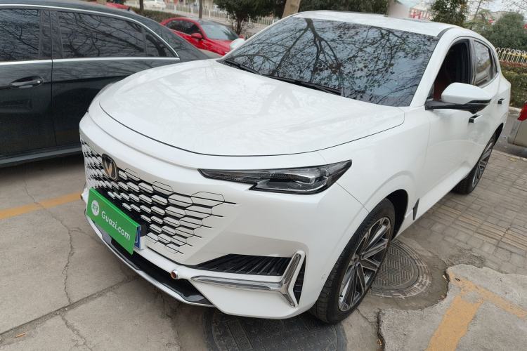 Used Changan UNI-K 2023 2.0T Two-Wheel Drive Yue Ling Trim