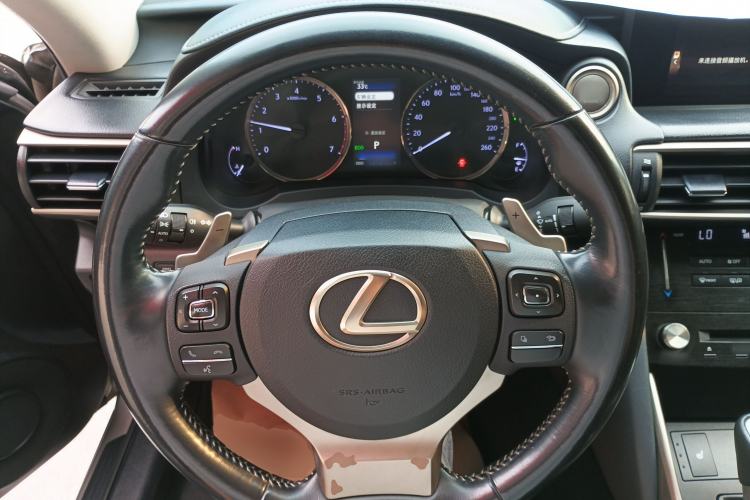 Used Lexus IS 2017 300 FENGSHANG Edition Steering Wheel