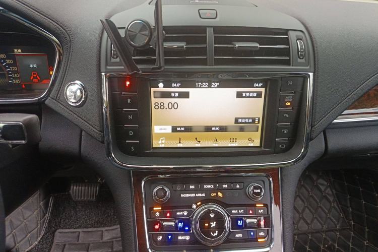 Used Lincoln Continental 2019 2.0T Two-Wheel Drive Prestige Version China VI Standard
