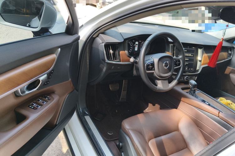 Used Volvo S90 2017 T5 Smart Luxury Edition